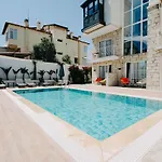 L'etro Maison Alacati Hotel 3*
