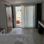 Hotel L'etro Maison Alacati 3*