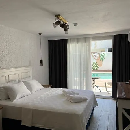 Otel L'etro Maison Alacati 3*